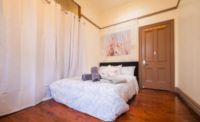 Quiet Private Room In Strathfield 3min to Train Station 4 - ROOM ONLY